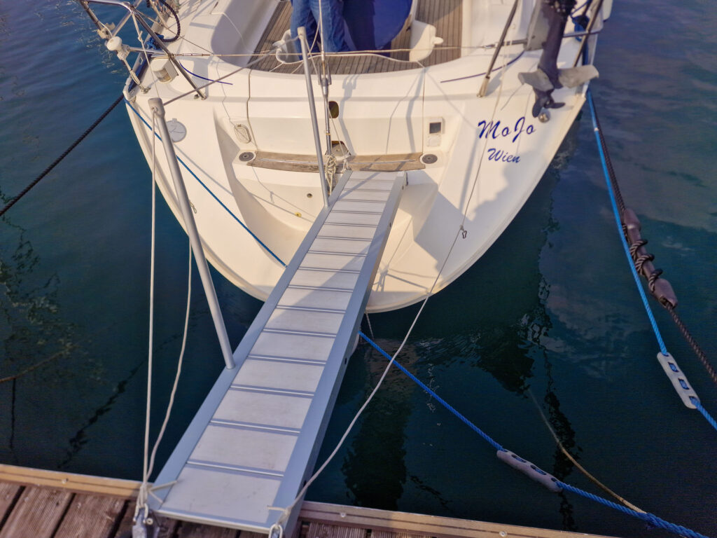 Heck der Dufour 36 Classic mit Gangway