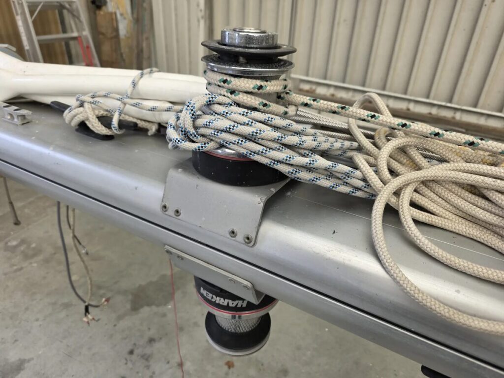 SUNBEAM 39 – Bamar-Rollreffanlage und Winsch