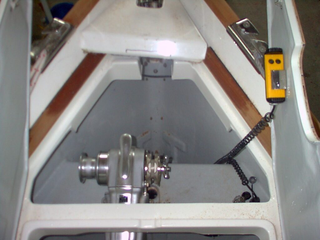 Ankerwinde und Technik der SUNBEAM 42 DS